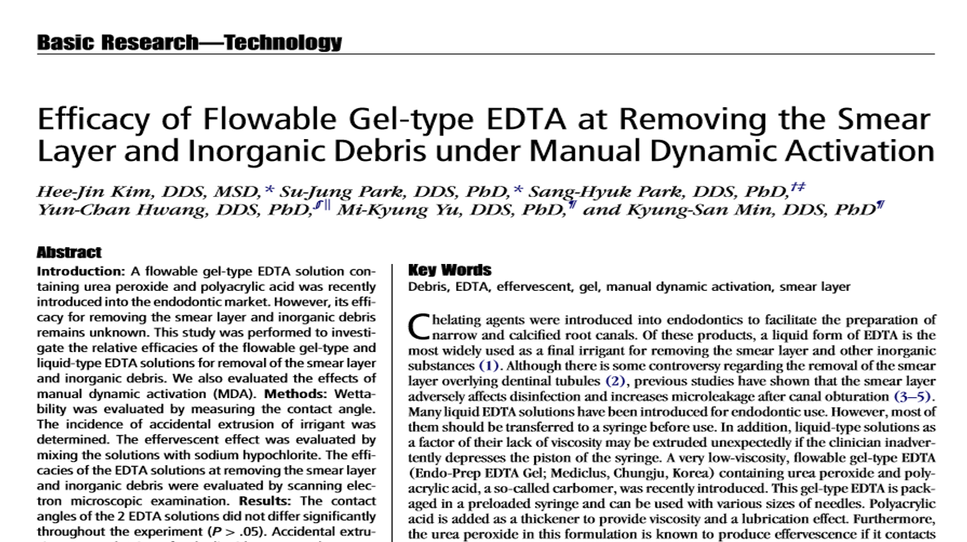 Efficacy of Flowable Geltype EDTA at Removing the Smear Layer and Debris under Manual