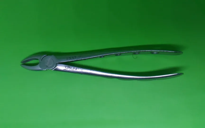 Extraction Forceps Extraction Forceps (Adult) 4 fxx7_tang_dewasa